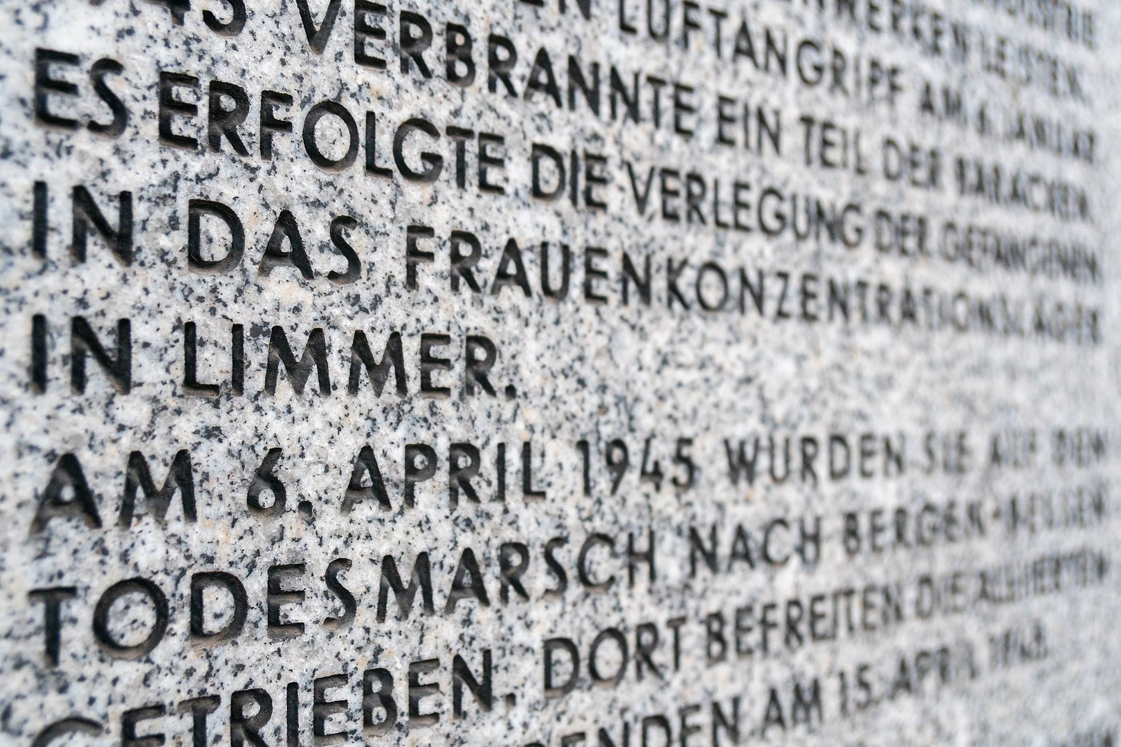 Detail des Mahnmals für das KZ Langenhagen | Tim Rademacher, Wikimedia Commons, CC-BY-SA-4.0